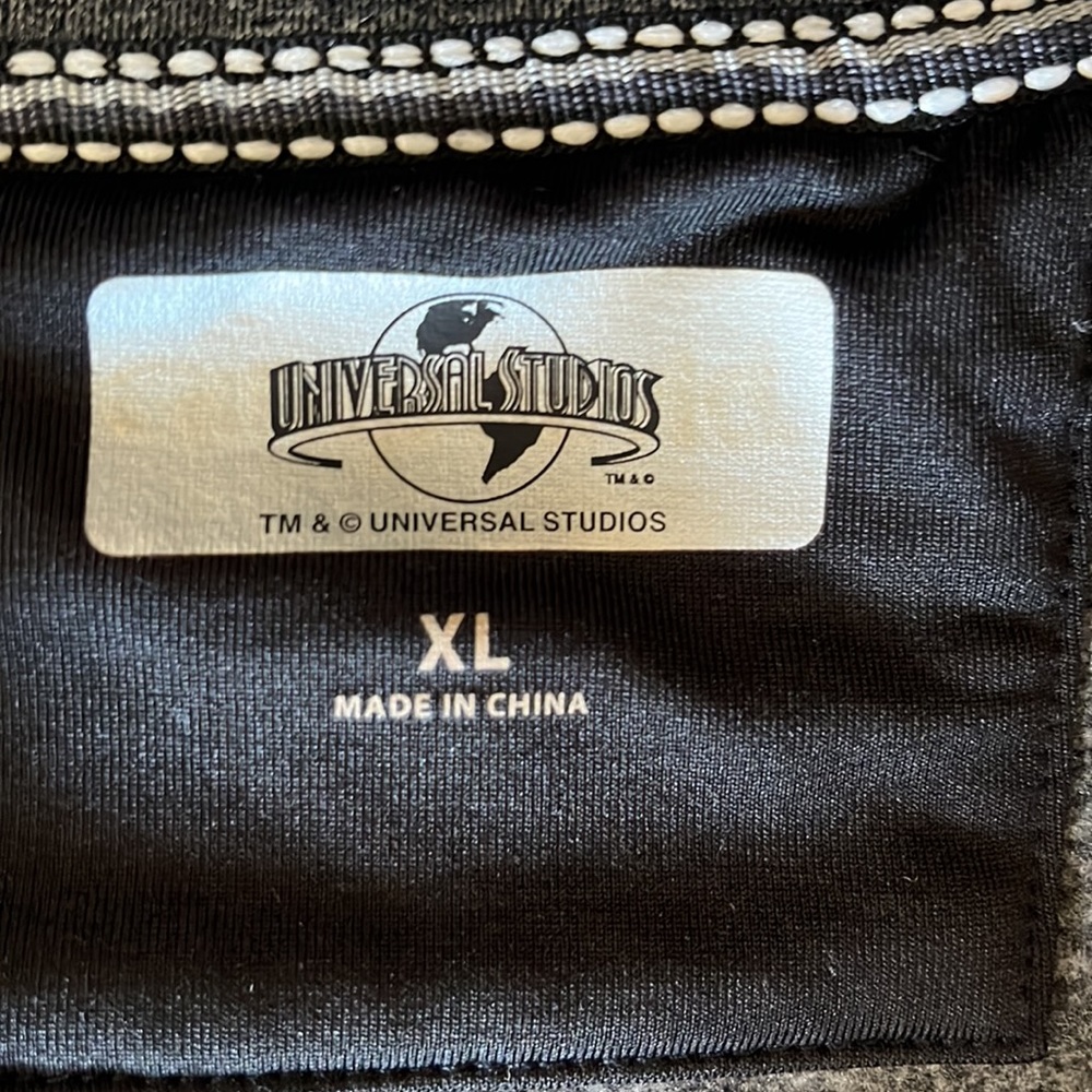 Universal Studios Pullover - image 5
